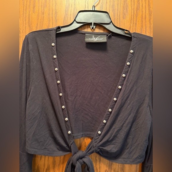 Black Tie-Front Bell Sleeve Kill Star Top - Picture 2 of 6